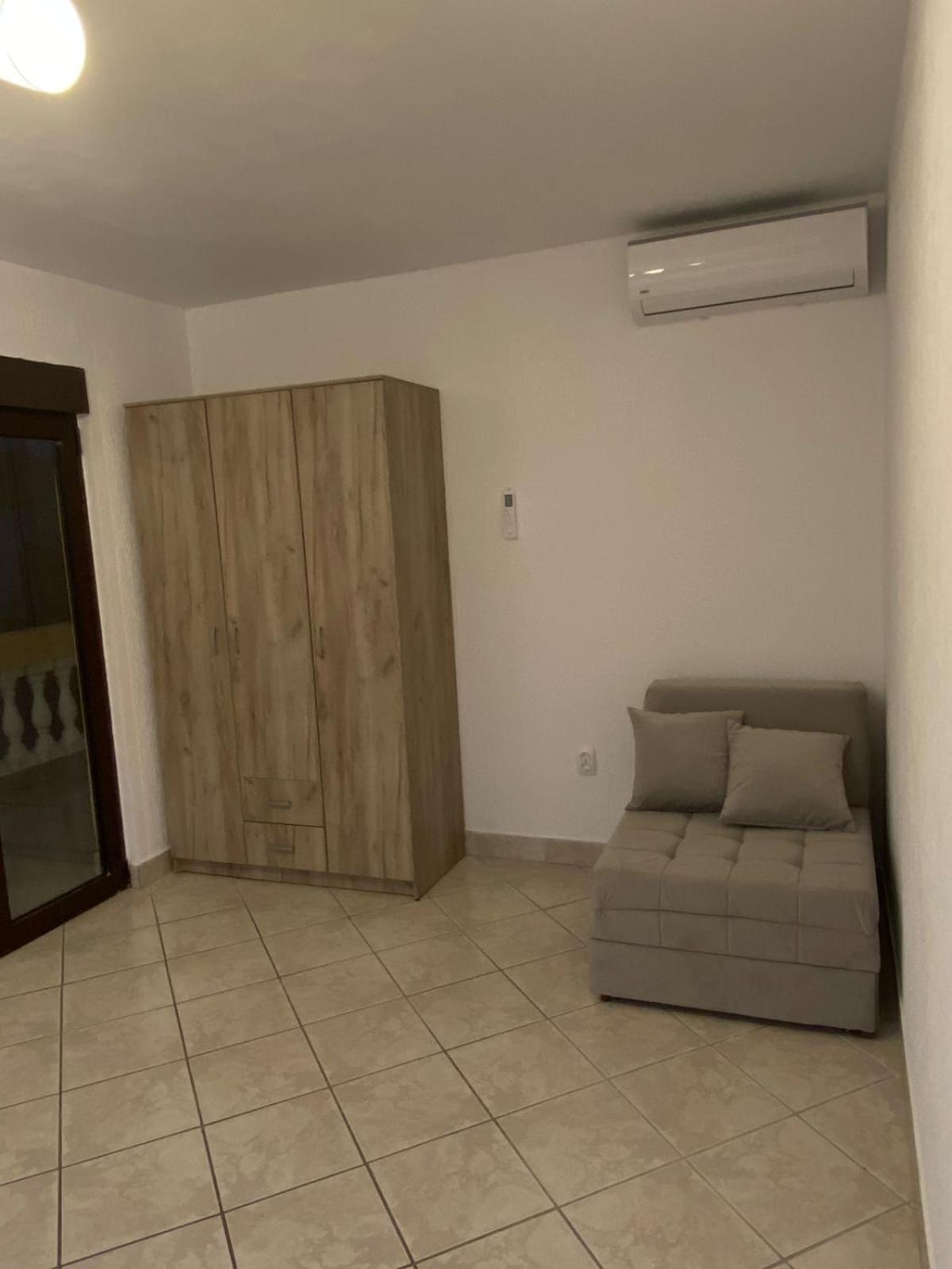 Apartmani Lime Petrovac Ngoại thất bức ảnh