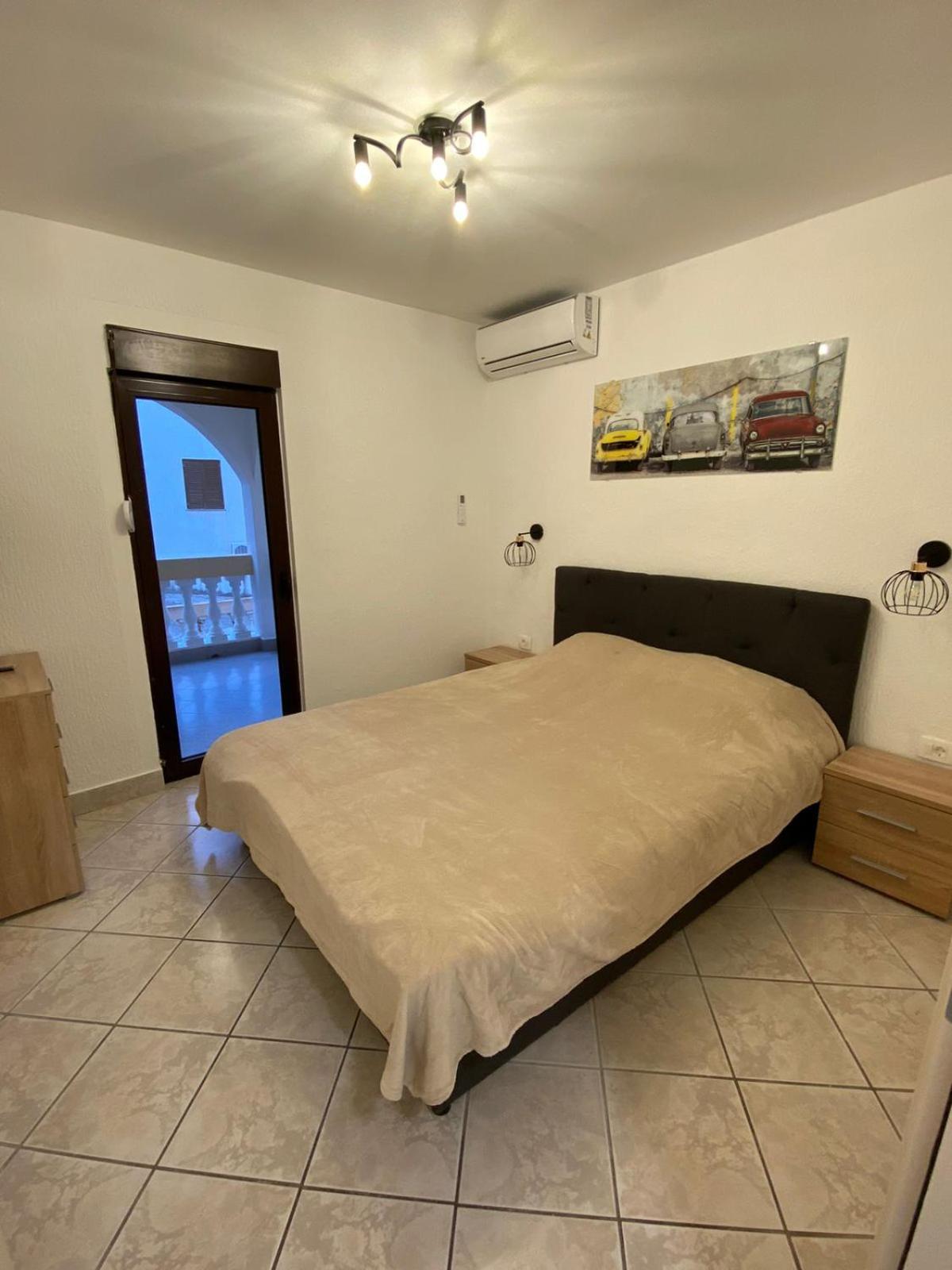 Apartmani Lime Petrovac Ngoại thất bức ảnh