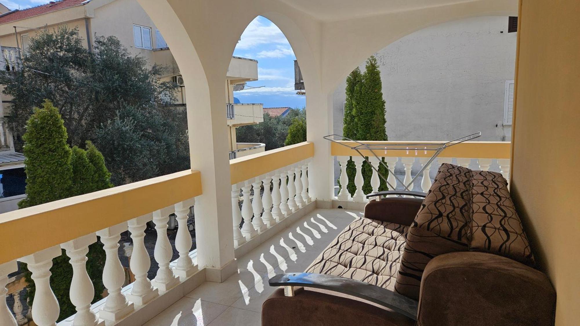 Apartmani Lime Petrovac Ngoại thất bức ảnh