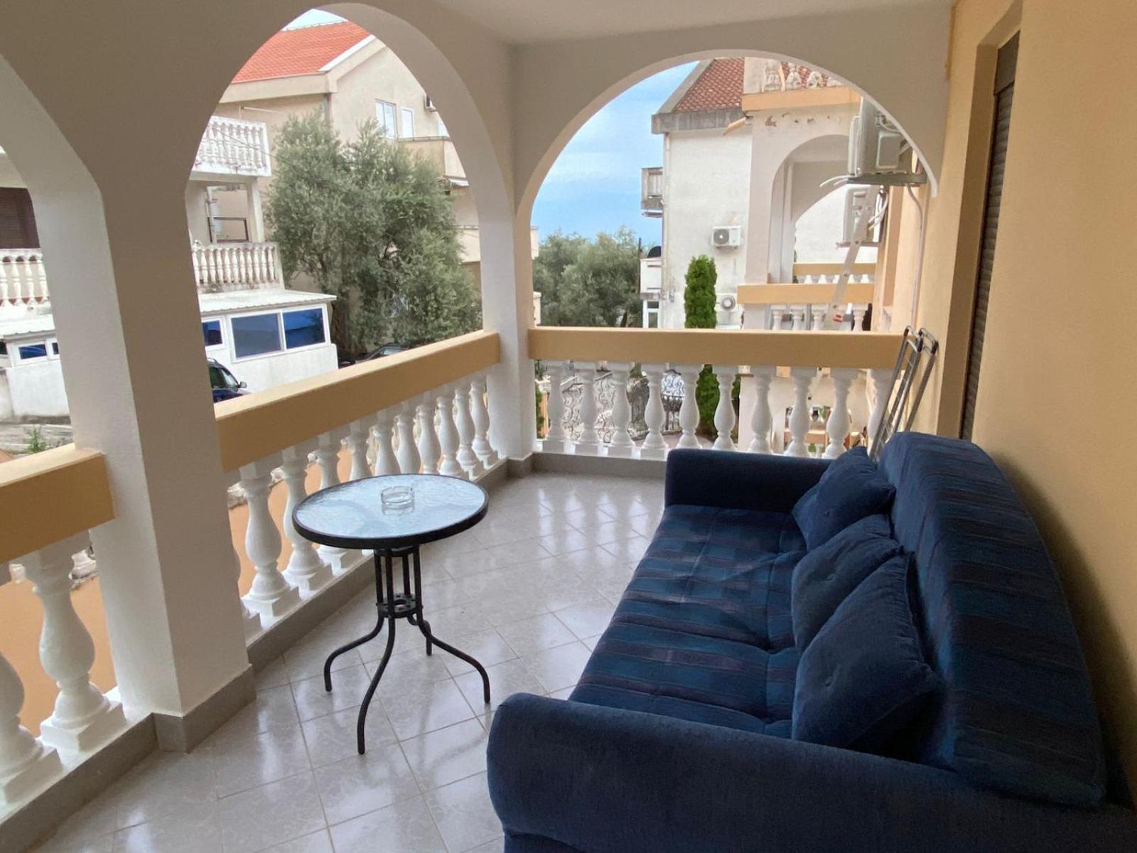 Apartmani Lime Petrovac Ngoại thất bức ảnh