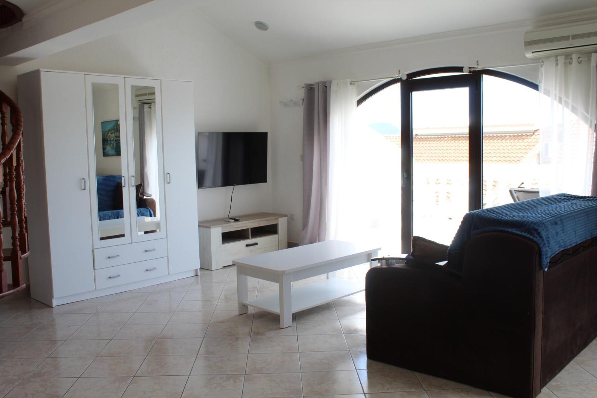 Apartmani Lime Petrovac Ngoại thất bức ảnh