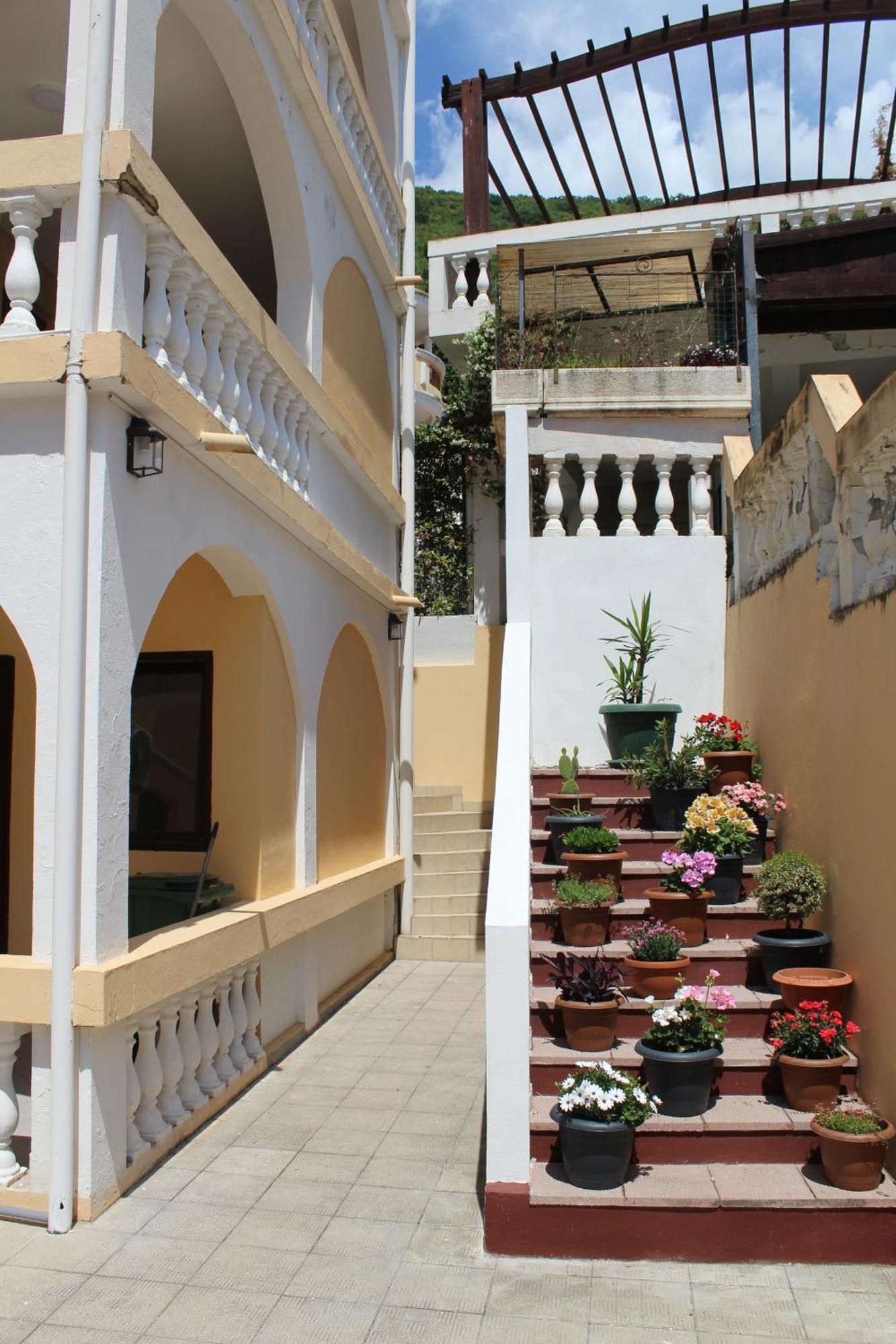 Apartmani Lime Petrovac Ngoại thất bức ảnh
